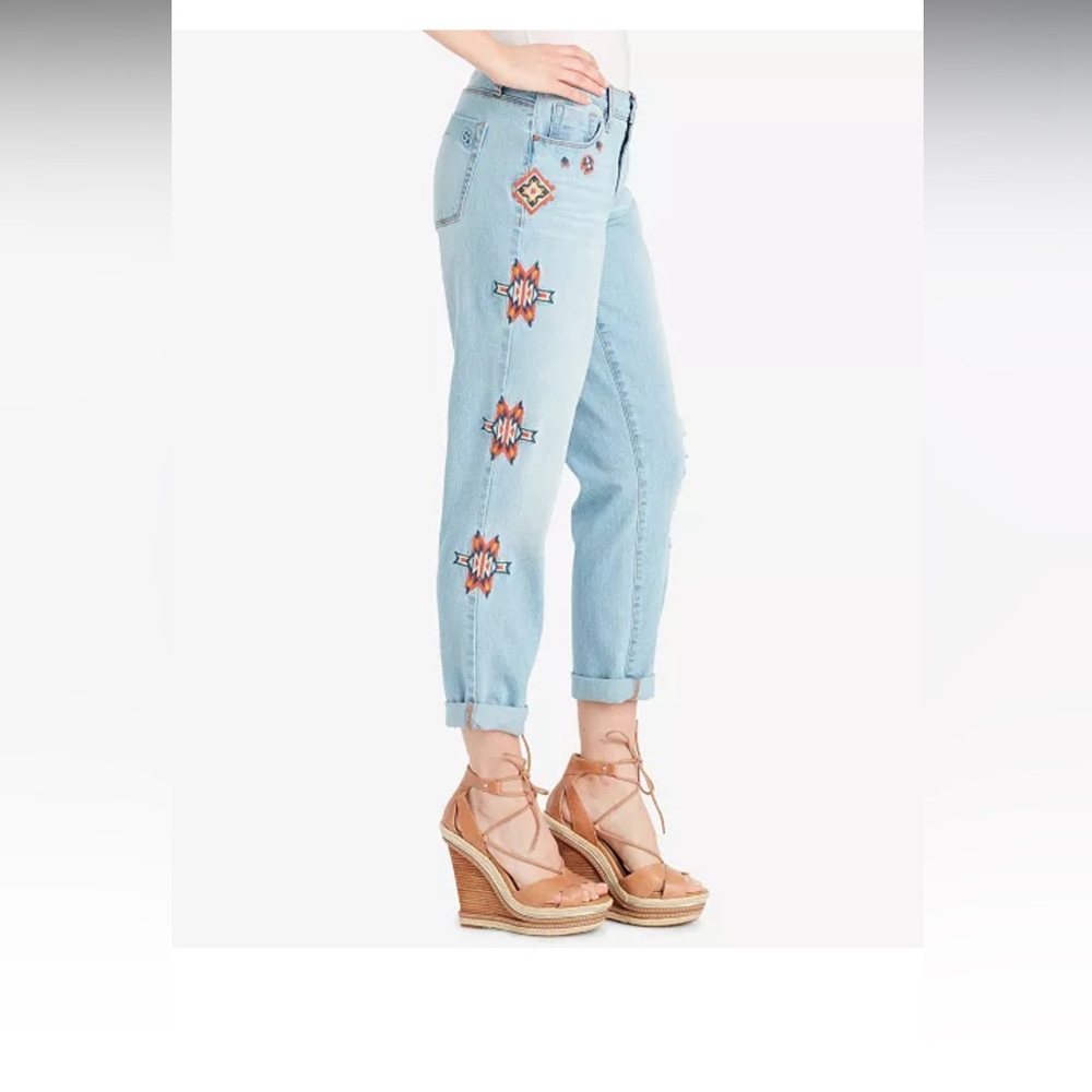 Embroidered Light Blue Jeans